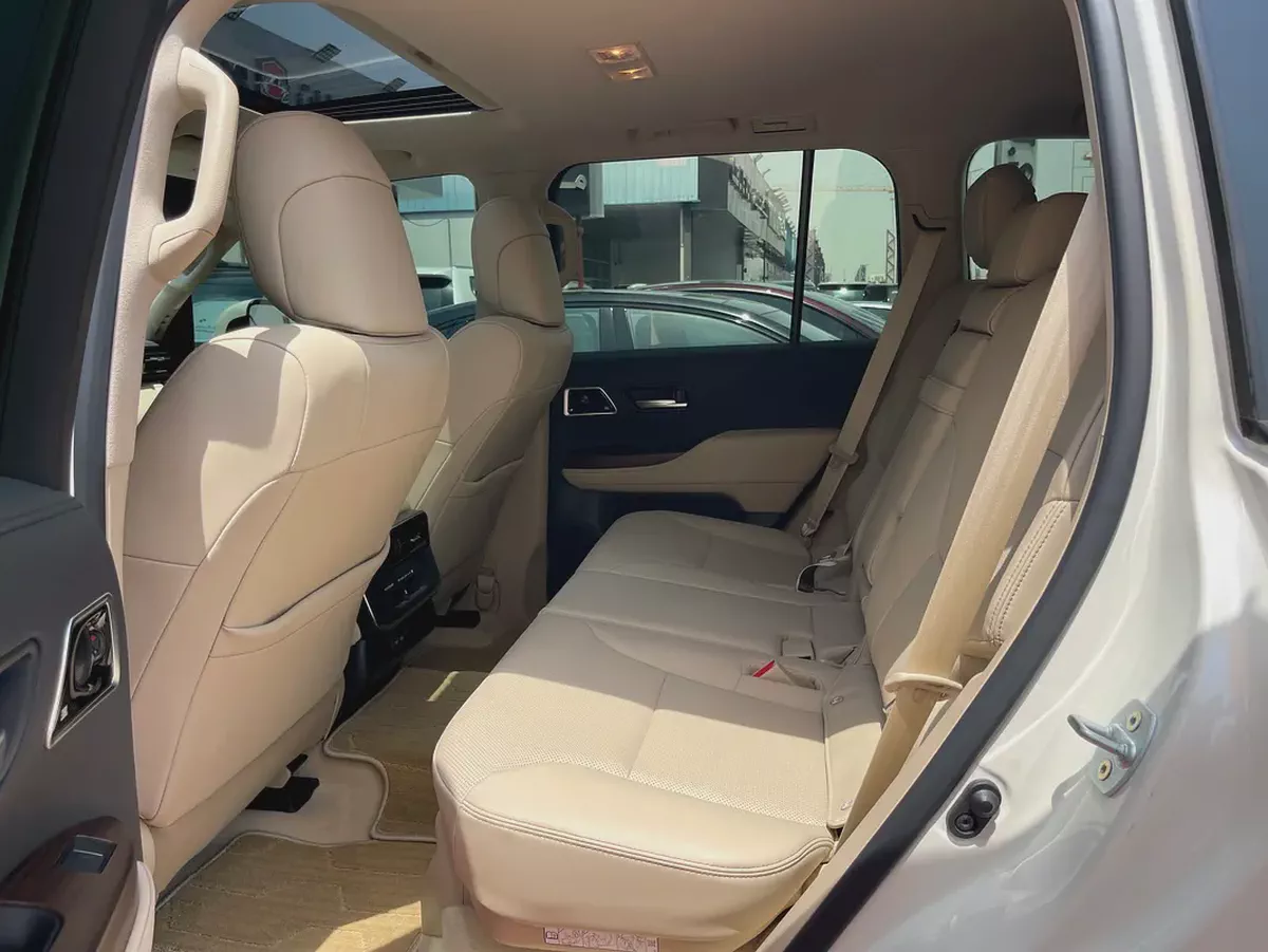 Toyota Land Cruiser GXR Twin TURBO 3.5L GCC 2025 Under warranty From Agency-8-8