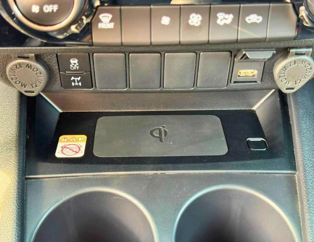 Toyota Hilux SR5 | 2.8L V4 DIESEL | FULL OPTION | BLIND SPOT | OVER FNDER (CODE # HDAH1)-16-0