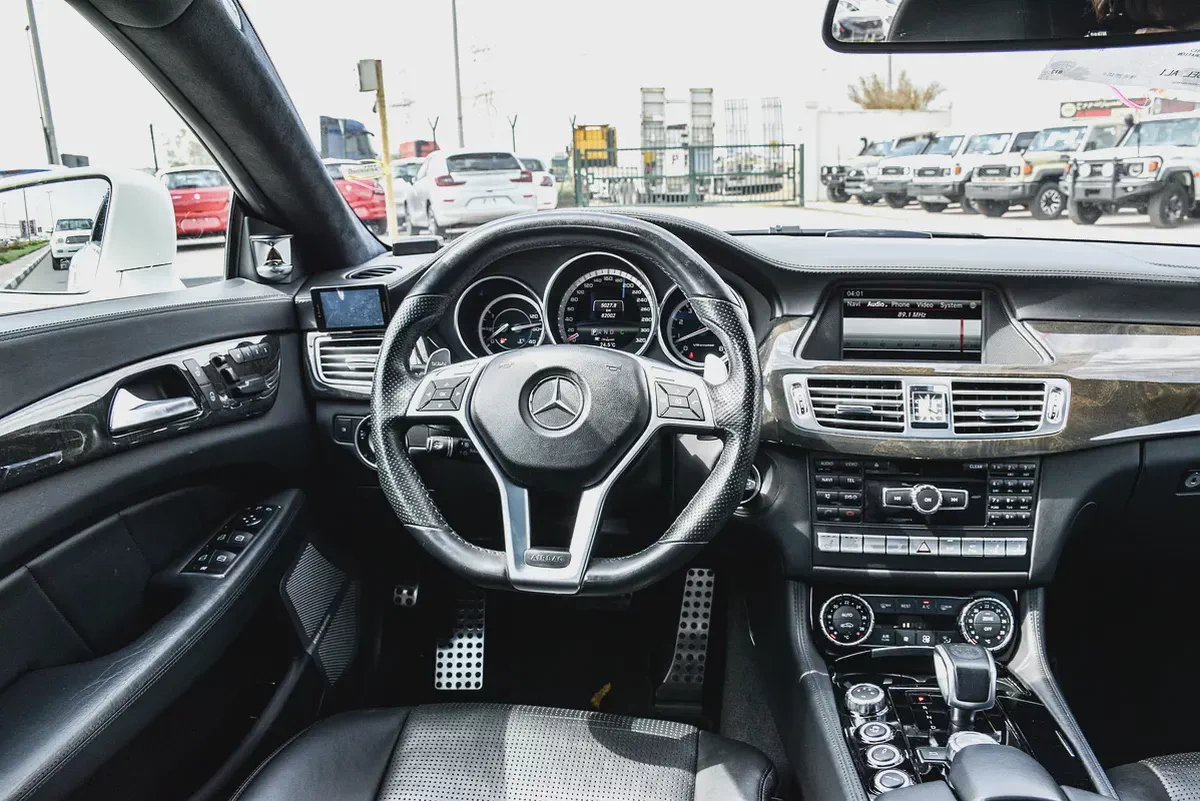 2013 - BENZ CLS63 AMG SHOOTING BRAKE - BRAND NEW CONDITION - ONLY 82,000 KM-10-10
