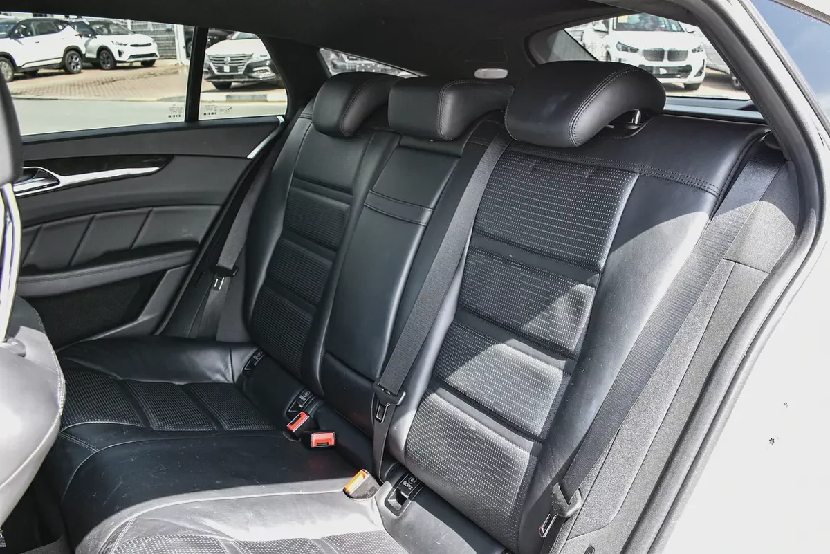 2013 - BENZ CLS63 AMG SHOOTING BRAKE - BRAND NEW CONDITION - ONLY 82,000 KM-19-19