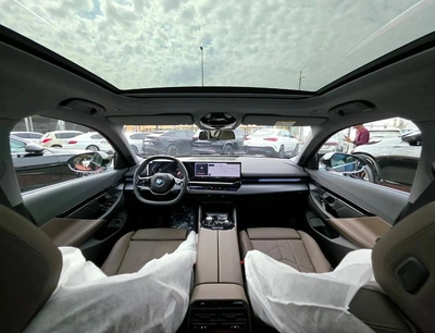 BMW 530i Under Warranty and Service 2026 GCC - AED 240,000-6