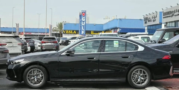 BMW 530i Under Warranty and Service 2026 GCC - AED 240,000