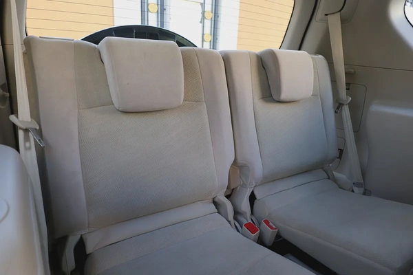 TOYOTA PRADO GXR - GCC SPECS - ORIGINAL PAINT - UNDER WARRANTY - FULL SERVICE HISTORY -