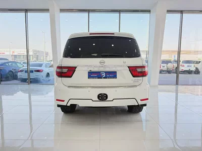 نيسان باترول بلاتينيوم V8 LE ابيض / زعفراني 2022 (المسعود)-5
