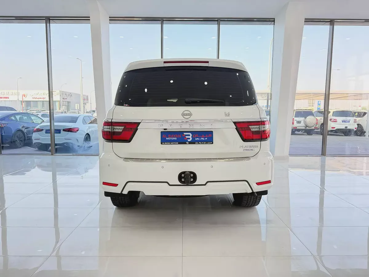 نيسان باترول بلاتينيوم V8 LE ابيض / زعفراني 2022 (المسعود)-5-5