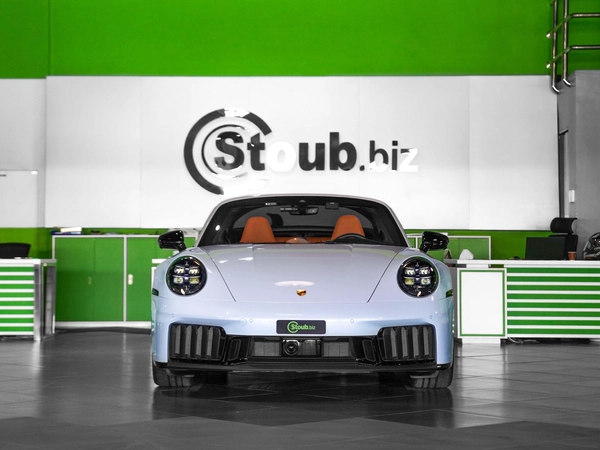CERAMIC BRAKES-TARGA 4 GTS-BRAND NEW-LIFTING-TINTED HD MATRIX-PORSCHE WARRANTY-COGNAC INTERIOR