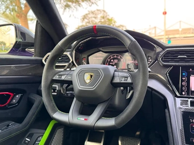 Lamborghini Urus Performante-12