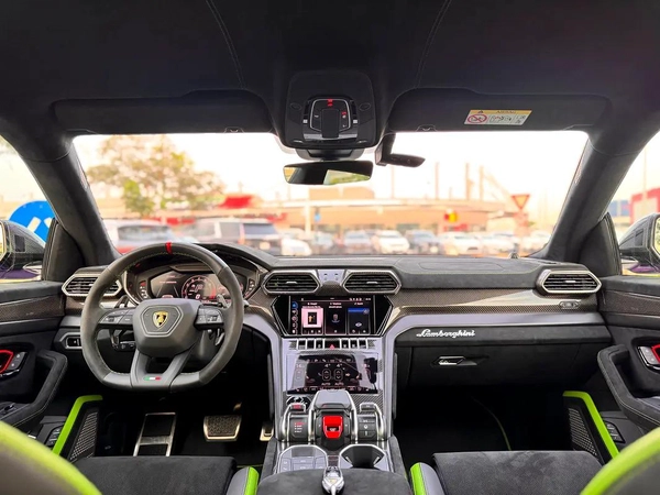 Lamborghini Urus Performante