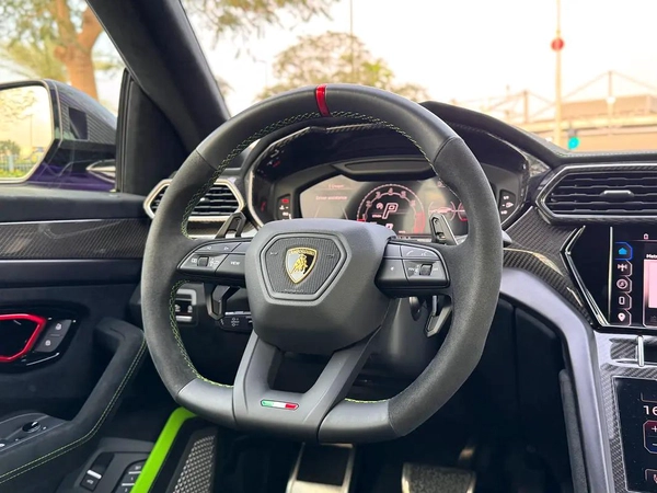 Lamborghini Urus Performante