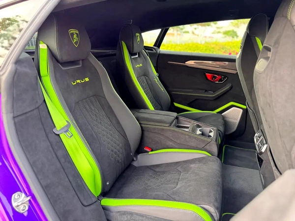 Lamborghini Urus Performante