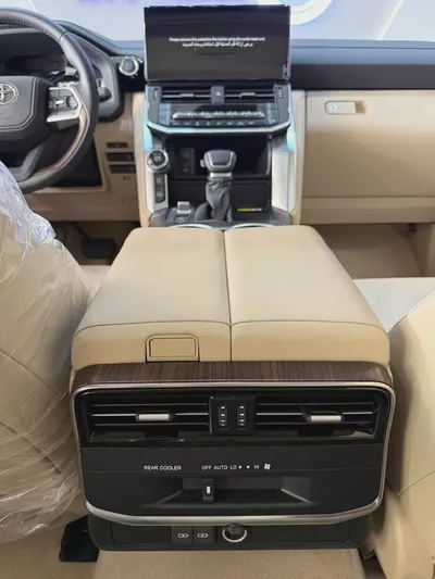 2026 - Toyota Land Cruiser GXR - BRAND NEW! - GCC for 350,000.00 AED-12