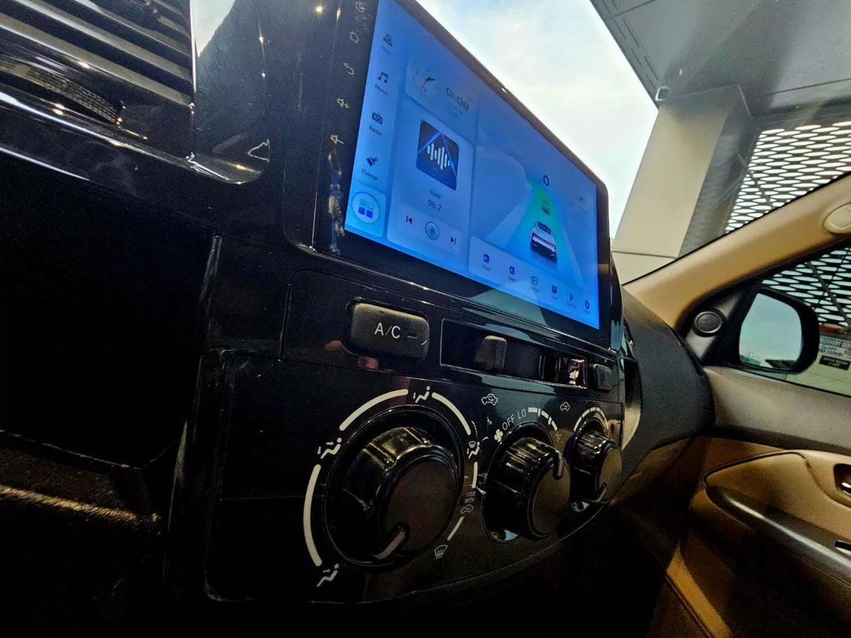 Toyota Fortuner EXR/ V4 2.7L 4WD/ LEATHER DVD/ LOW MILEAGE-15-0