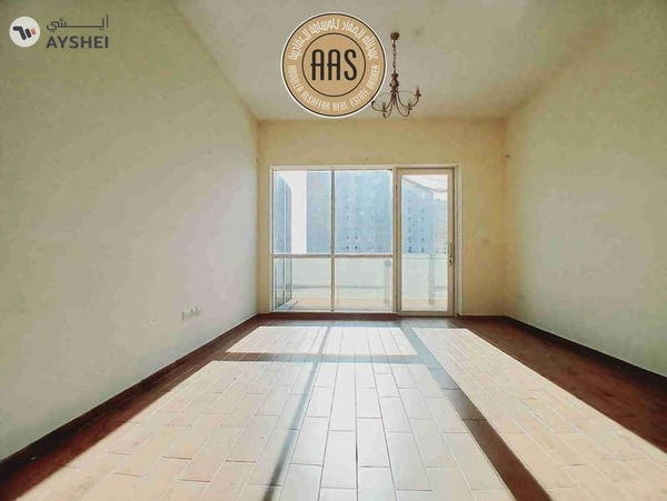 Chiller Free Luxurious 1BR !! With All Amenities Huge Size