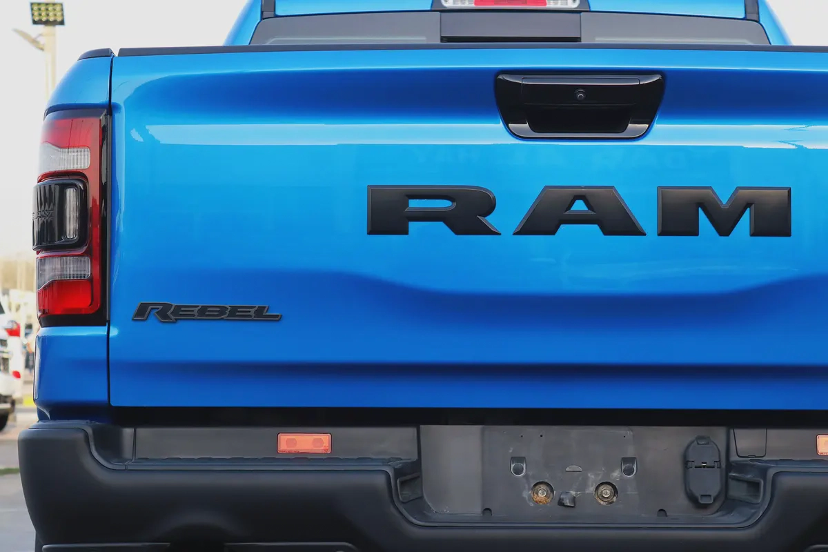 Dodge RAM Rbel Hemi 2023 5.7  دودج رام ريبيل هيمي 2023 5.7-7-7