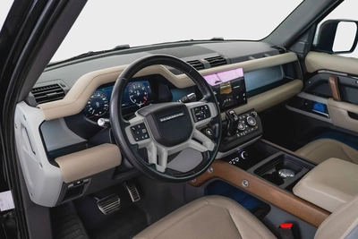 2022 Land Rover Defender 90 P400 HSE / Land Rover Warranty  Service Contract-6