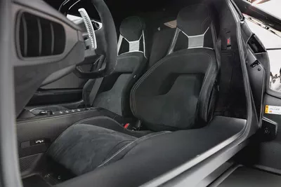 2021 FORD GT | CARBON SERIES | AKRAPOVIC EXHAUST-10