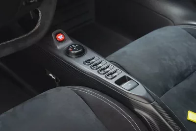 2021 FORD GT | CARBON SERIES | AKRAPOVIC EXHAUST-12