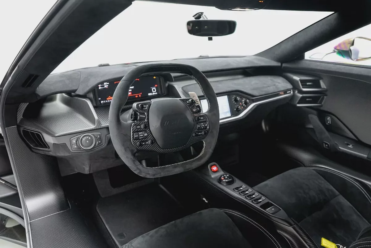 2021 FORD GT | CARBON SERIES | AKRAPOVIC EXHAUST-11-11