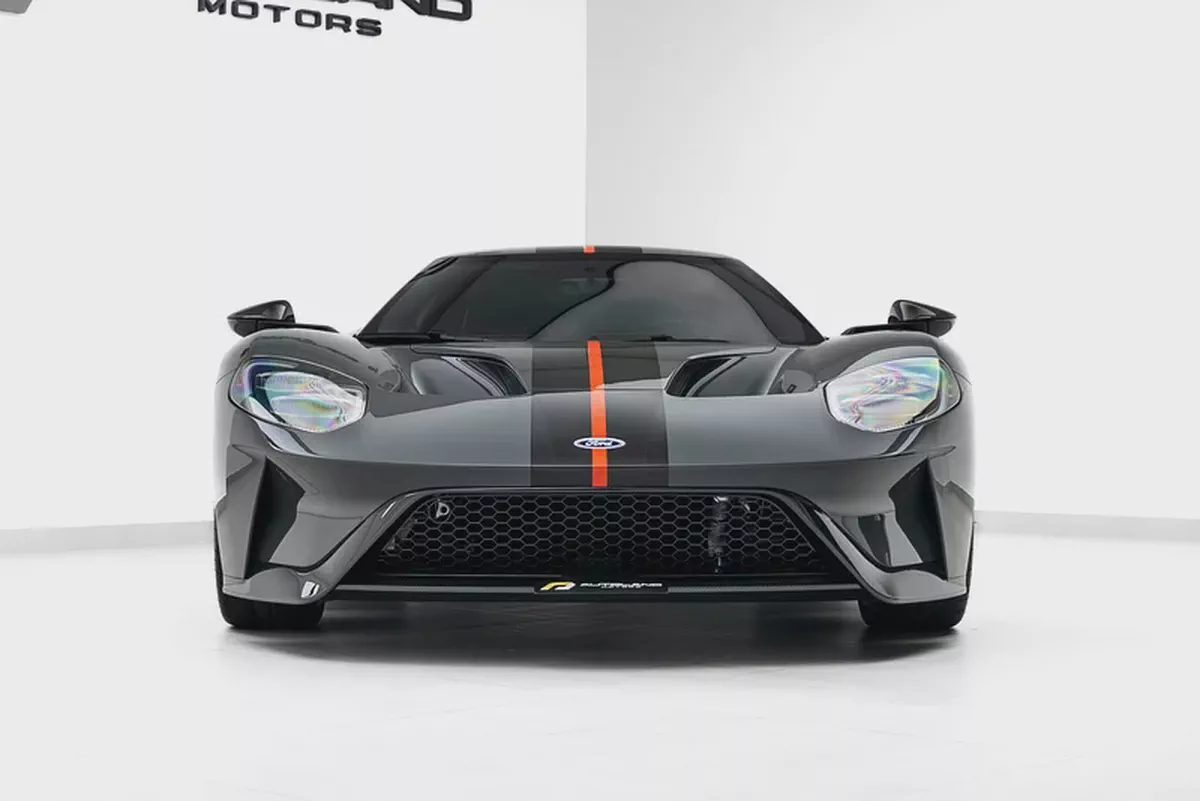 2021 FORD GT | CARBON SERIES | AKRAPOVIC EXHAUST-3-3