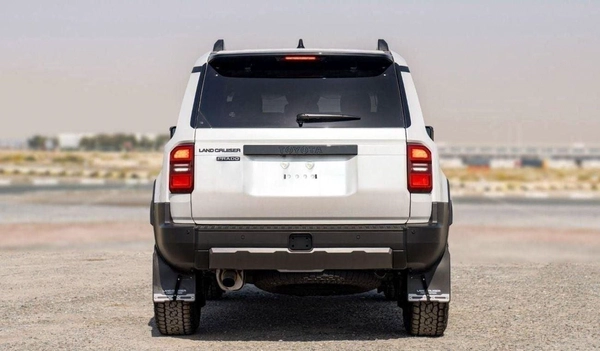 Toyota Prado 250 2.4P AT FIRST EDITION MY2025 – WHITE