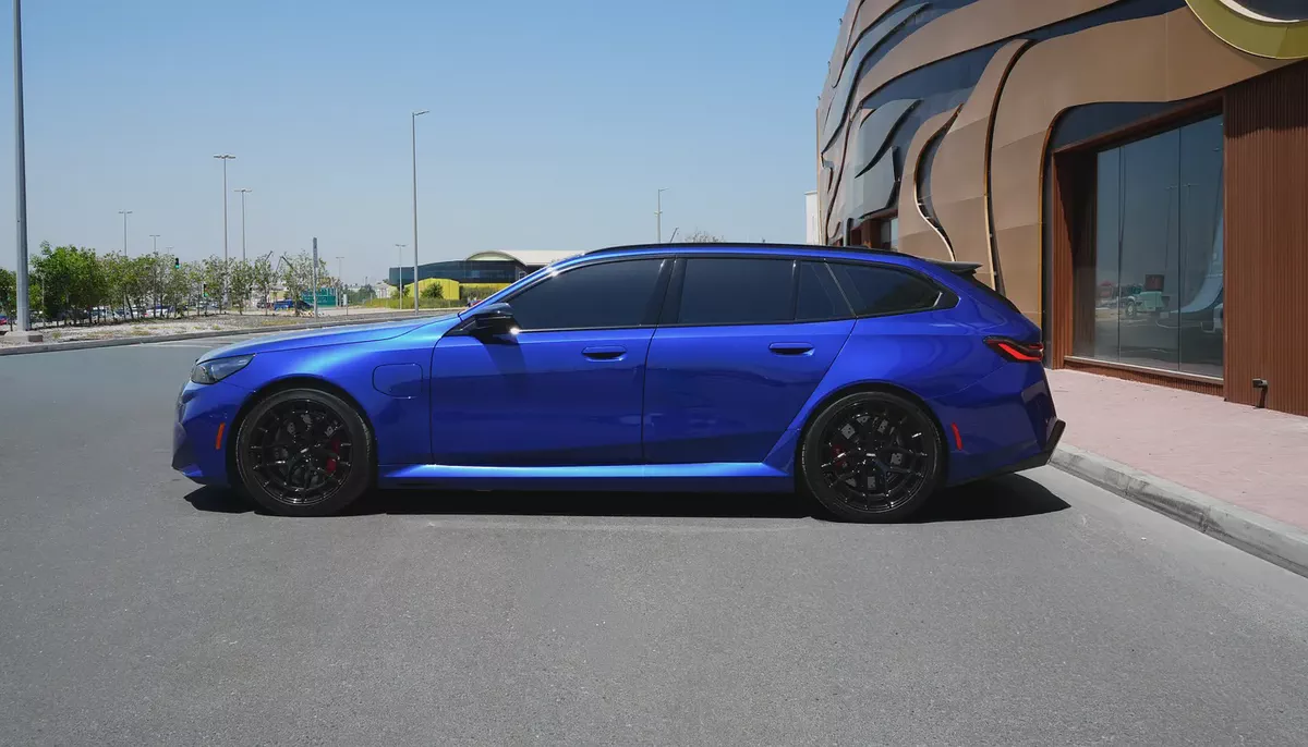 2025 BMW M5 Touring 4.4L | 717 hp | Perfect Condition-6-6