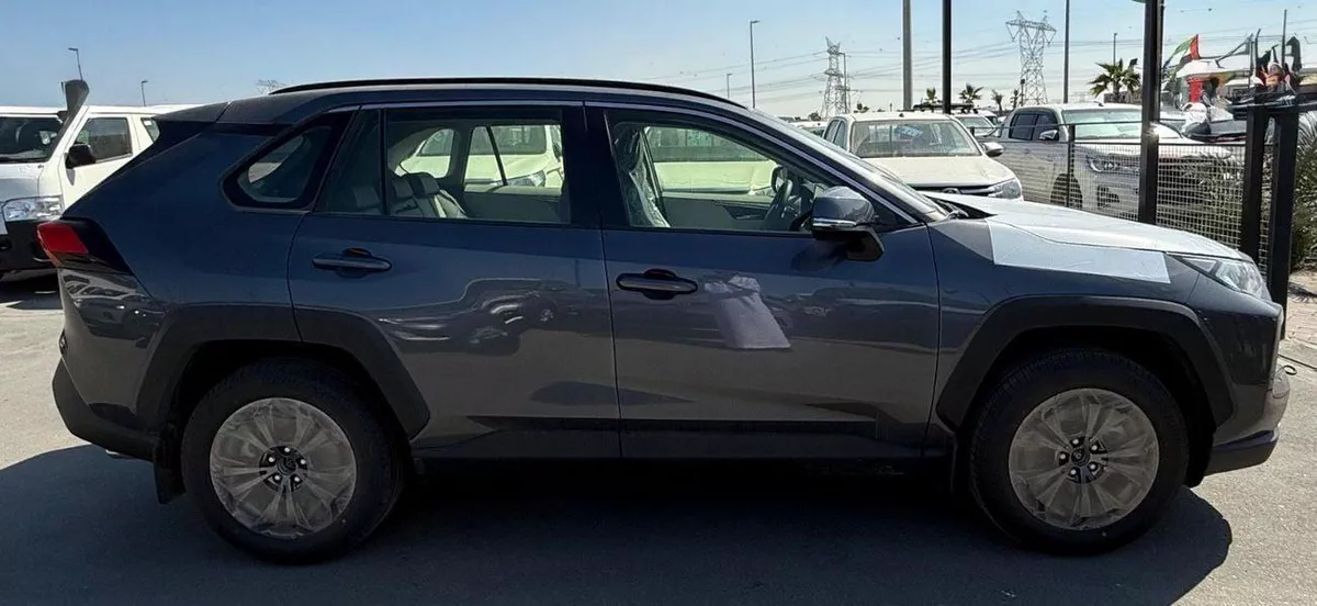Toyota RAV4 ADVENTURE-3-0