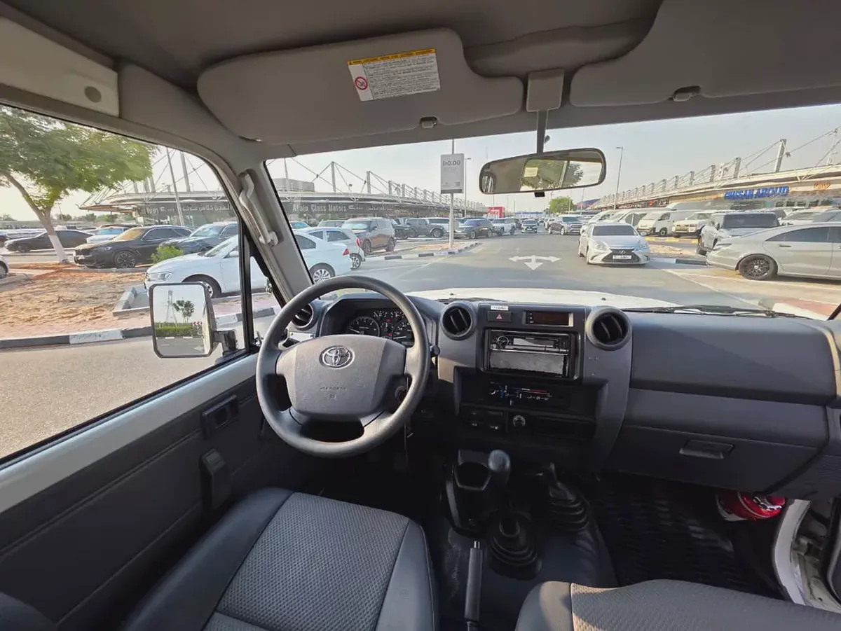 Toyota Land Cruiser 78 Series 2019 GCC Specs Deisel-12-12