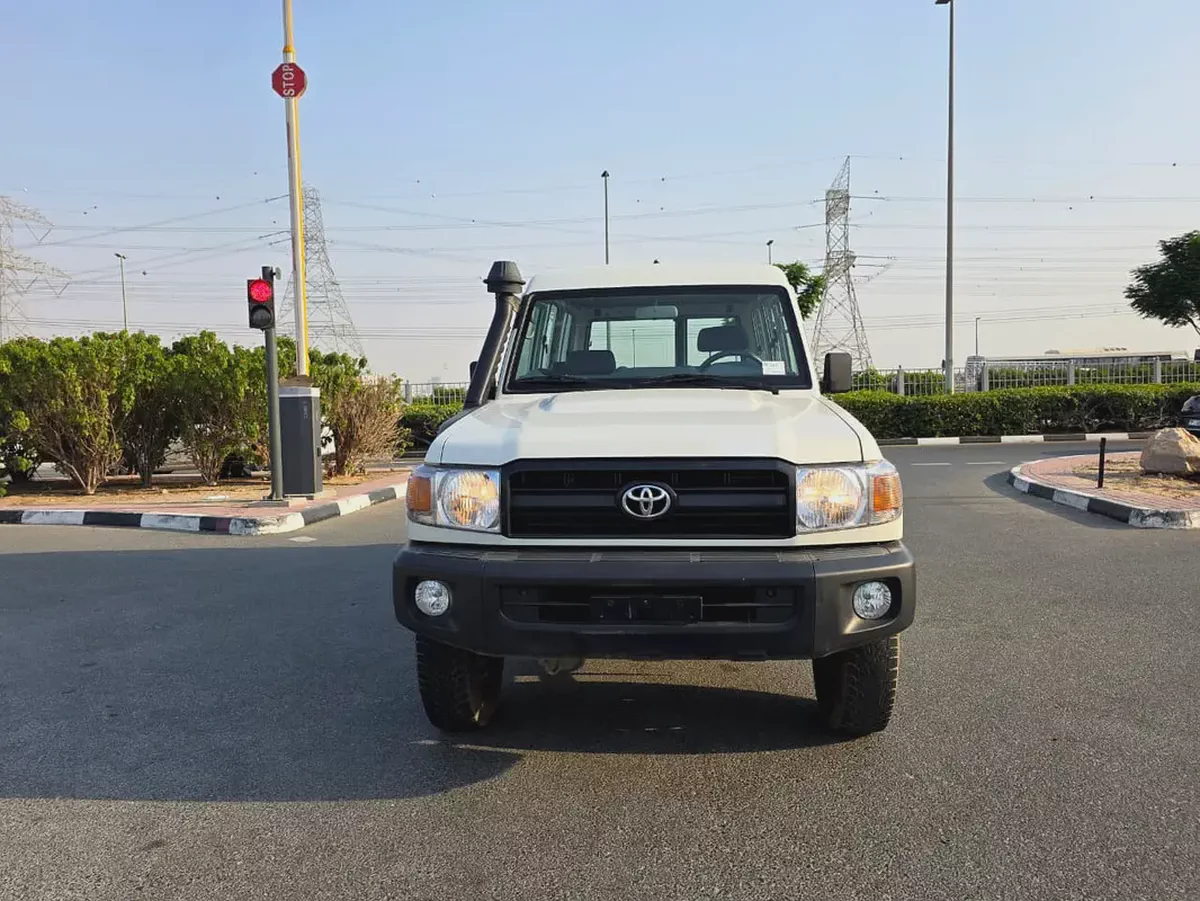 Toyota Land Cruiser 78 Series 2019 GCC Specs Deisel-1-1