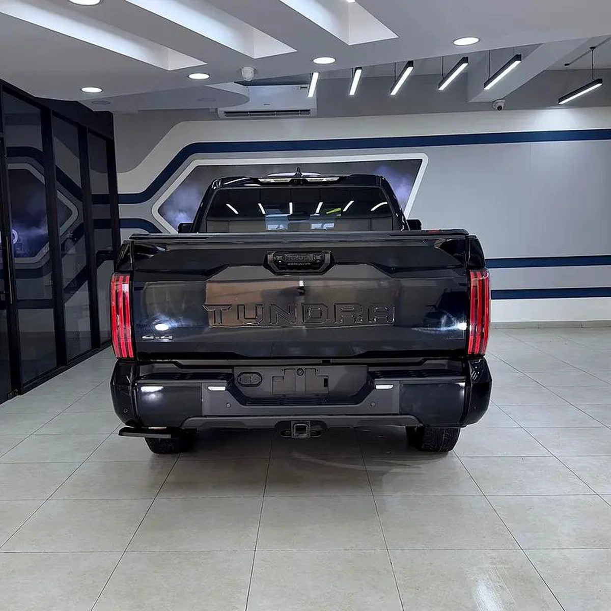 2023 Toyota Tundra Platinum-1-1