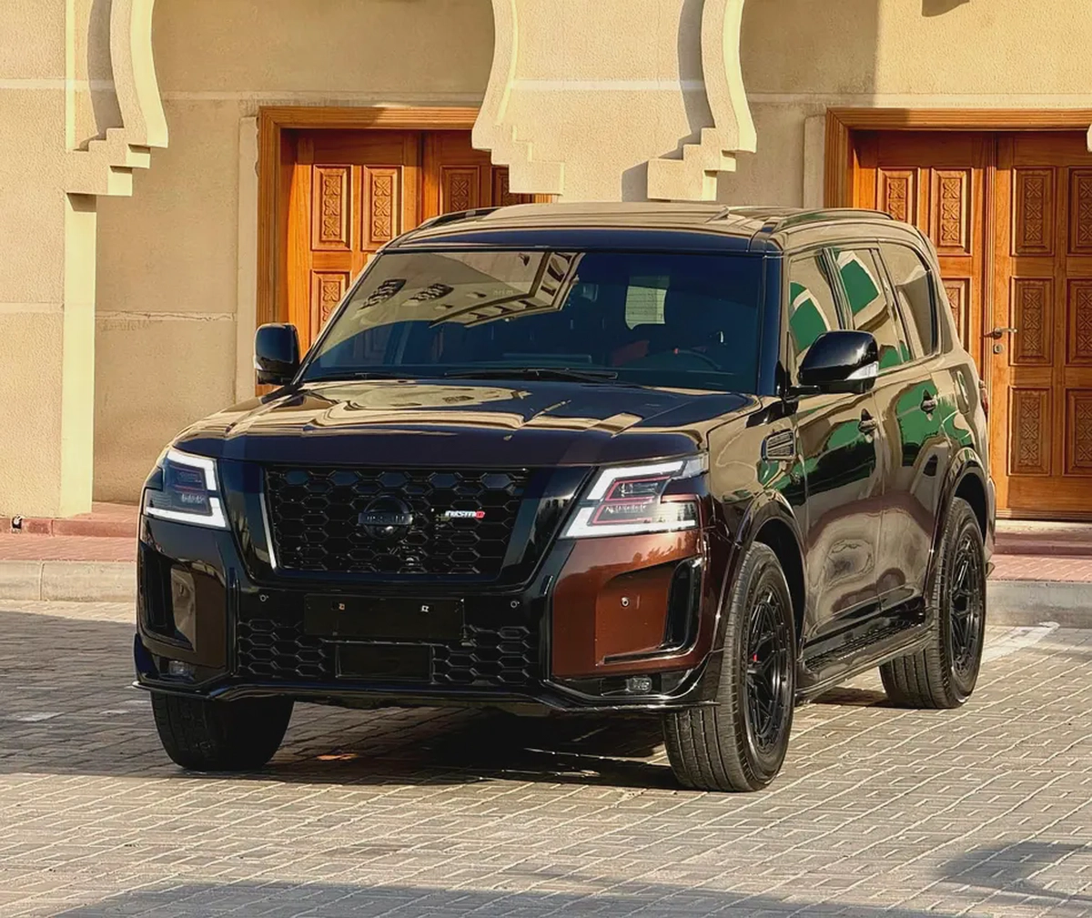 نيسان باترول بلاتينيوم 2017 فل اوبشن Nissan Patrol 2017 LE Platinum - GCC Specs-2-2