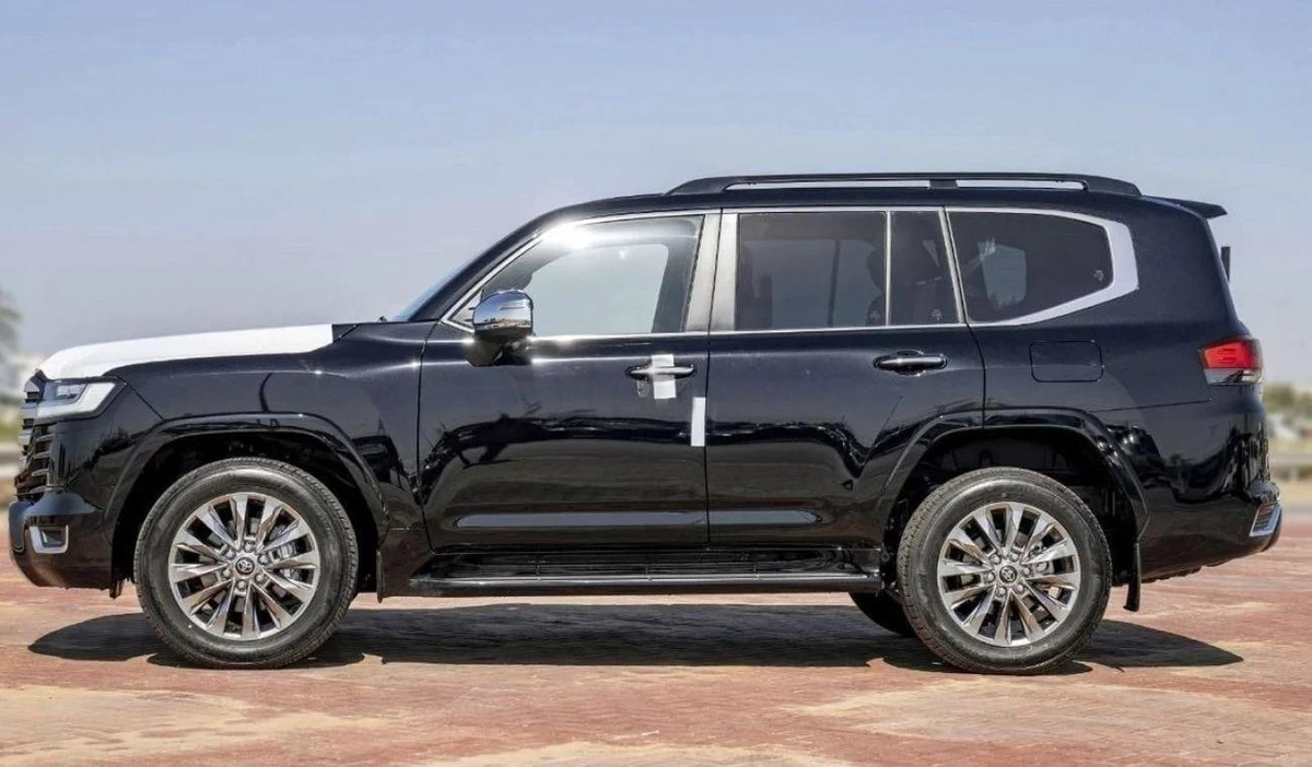 Toyota Land Cruiser Land cruiser VXR 3.5L PETROL MY2025-1-1