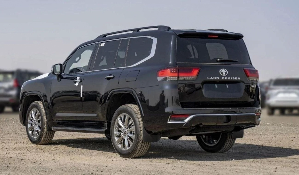 Toyota Land Cruiser Land cruiser VXR 3.5L PETROL MY2025-2-2