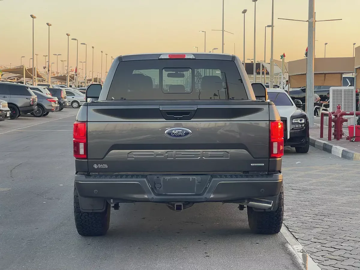 فورد F150 كنديFord F-150 Lariat 2020 Canadian Specs-4-4