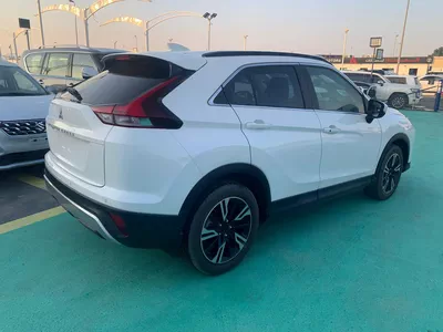 2026 Mitsubishi Eclipse Cross – White SUV with Black Interior-4