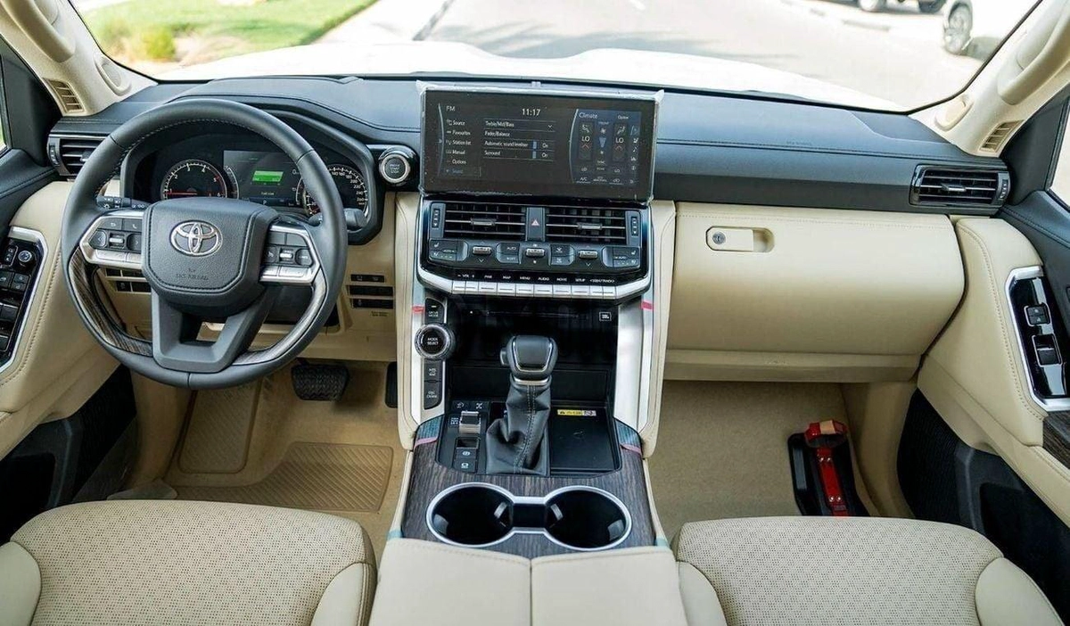 Toyota Land Cruiser LAND CRUISER VXR 3.3L DIESEL 2025-8-0