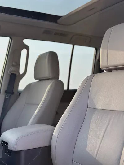 Pajero 2019 3.8 GLS Top Line | GCC | Full Option | Excellent Condition-9