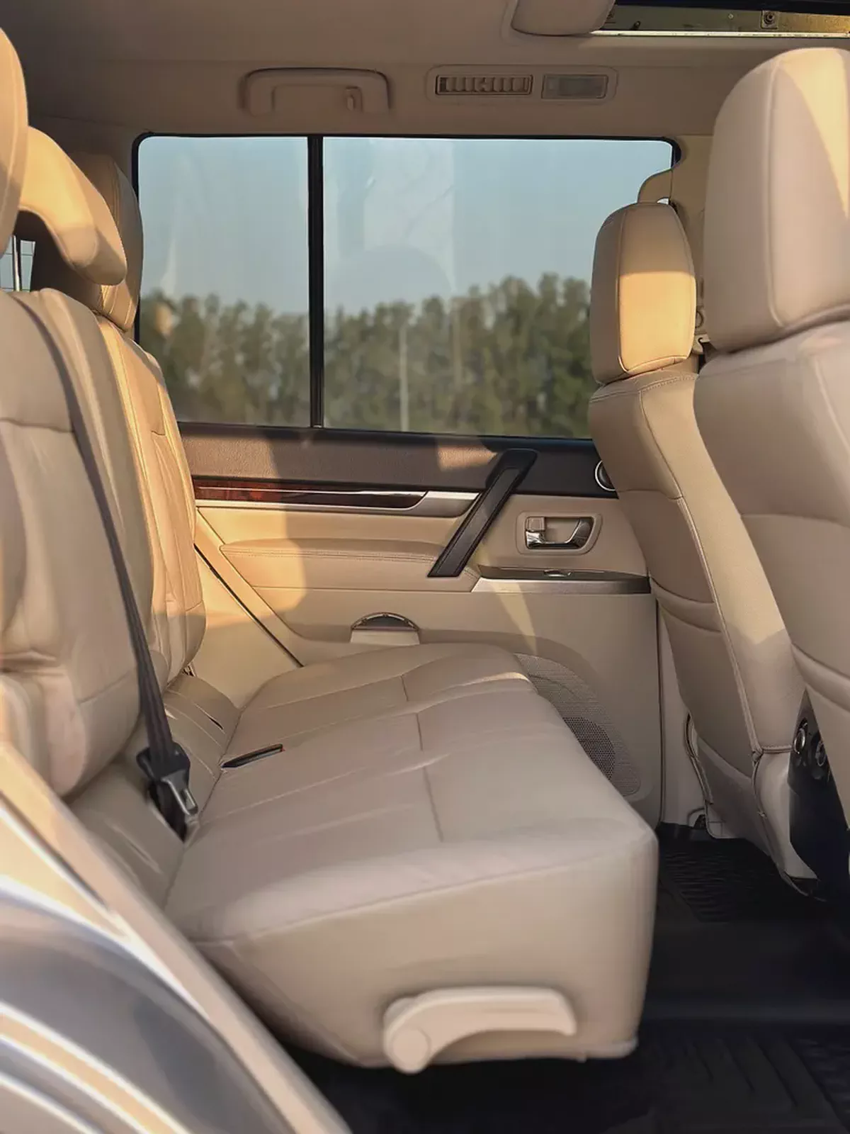 Pajero 2019 3.8 GLS Top Line | GCC | Full Option | Excellent Condition-14-14