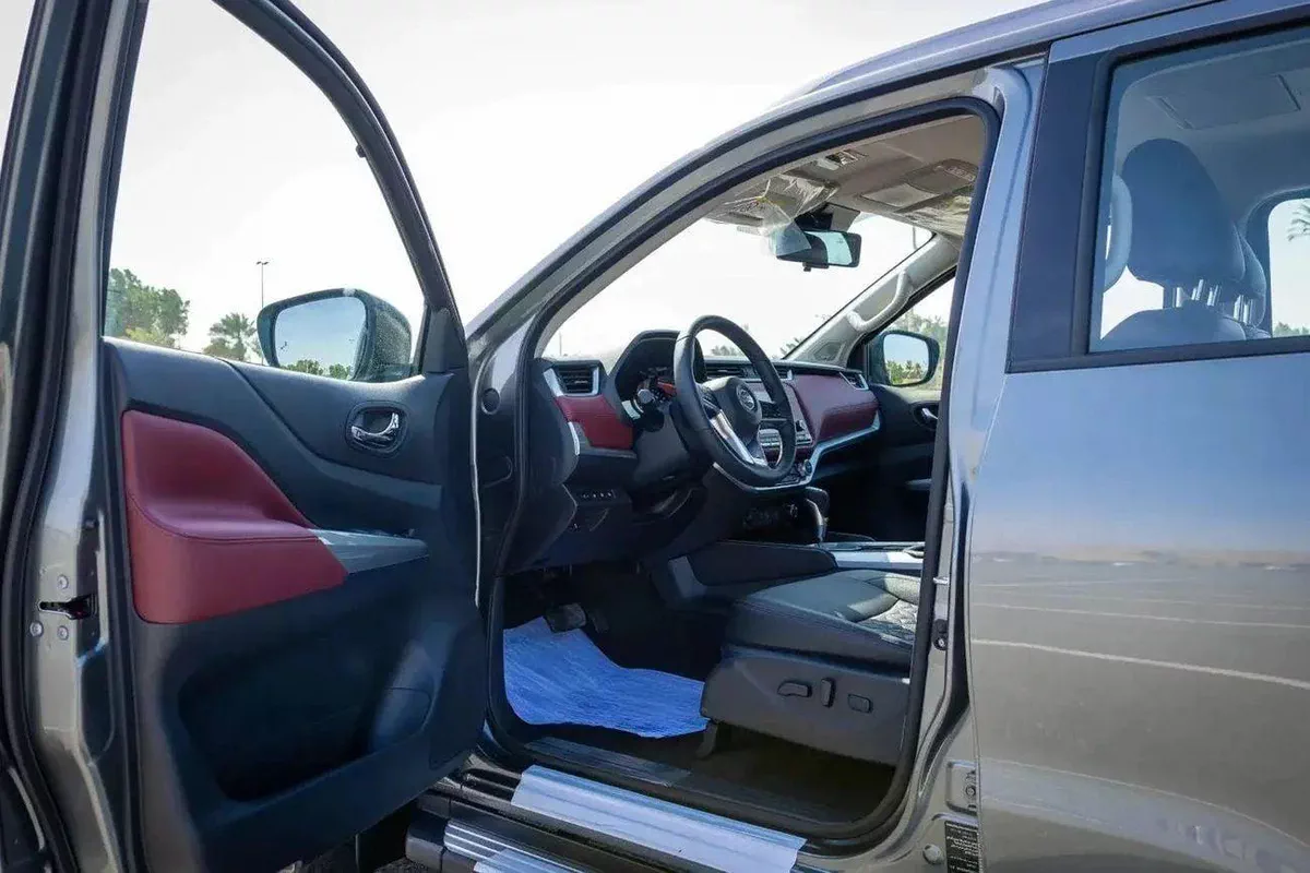 Nissan X Terra PLATINUM Nissan  X-Terra Platinum PTR AT -MY2023- Grey-24-0