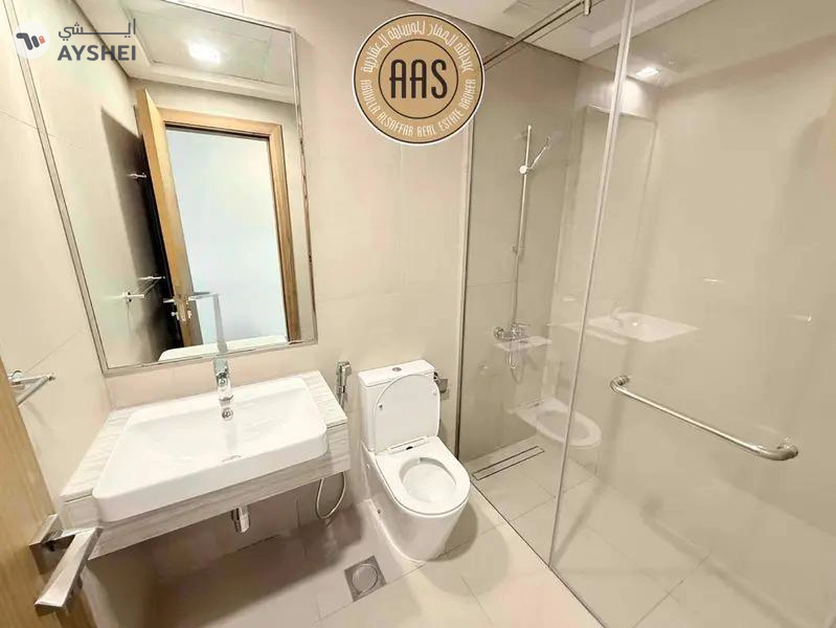 HUGE 3BHK+STORAGE | GYM & POOL | FREE PARKING-10-10