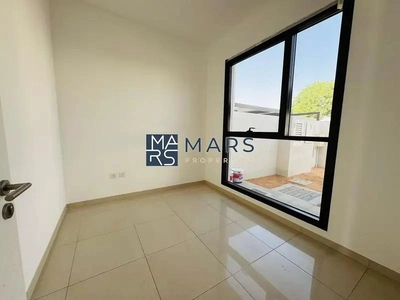 Luxury| Spacious| 4 Bedroom Townhouse| With Maid Room| Best Price| End Unit-21