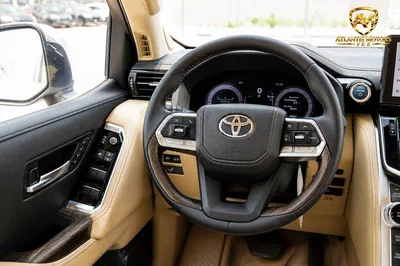 Toyota Land Cruiser VXR-17