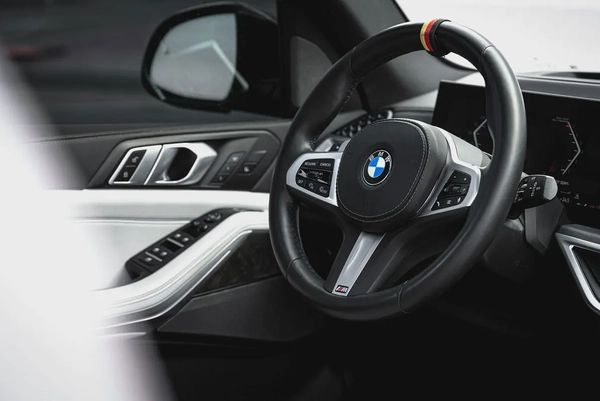 2025 BMW X5 sDrive40i | Warranty | Low Mileage | M- Package