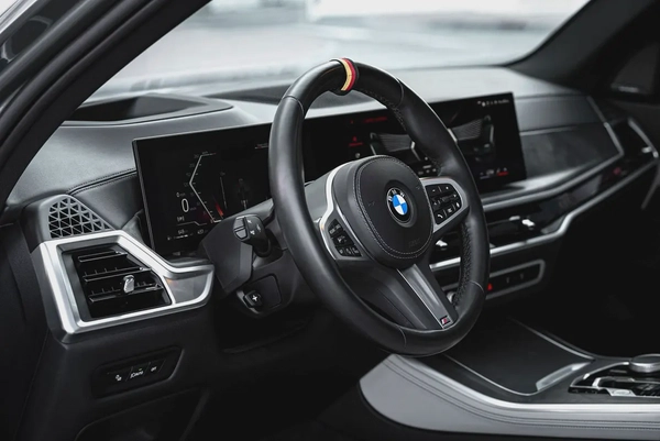 2025 BMW X5 sDrive40i | Warranty | Low Mileage | M- Package