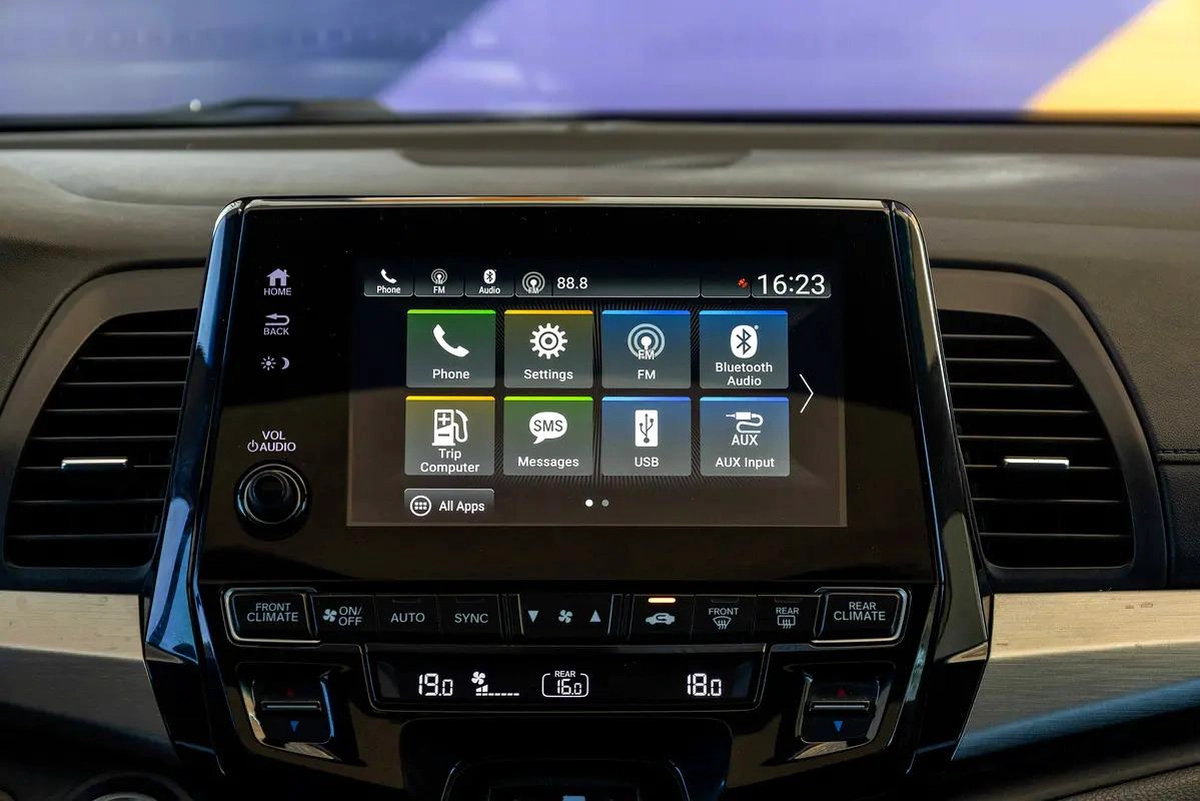 AED 720 Monthly | 2019 Honda Odyssey Touring Elite 3.5L | GCC | Zero Down Payment-1-1