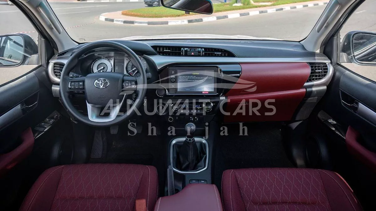 Toyota Hilux SGLX TOYOTA HILUX DC 2.7P MT 4X4 P.WINDOW MY2023 – BLACK-10-0