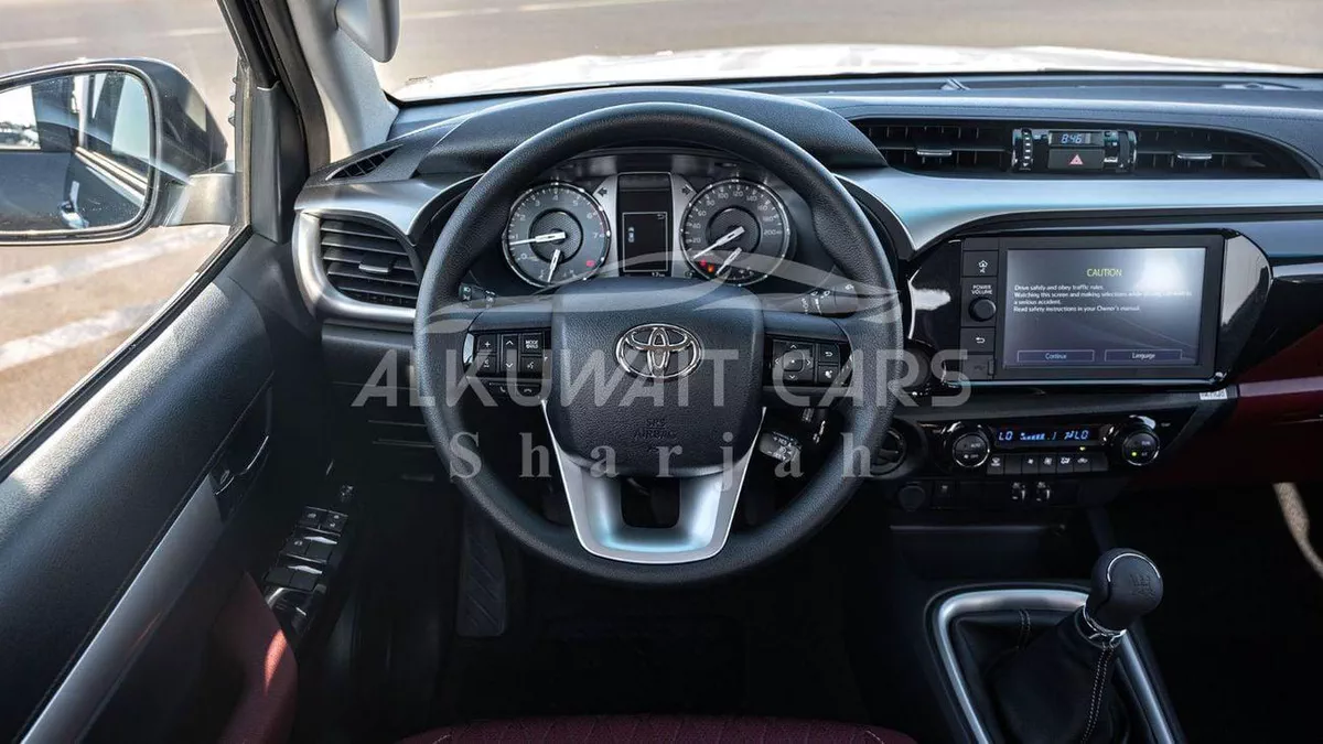 Toyota Hilux SGLX TOYOTA HILUX DC 2.7P MT 4X4 P.WINDOW MY2023 – BLACK-11-0