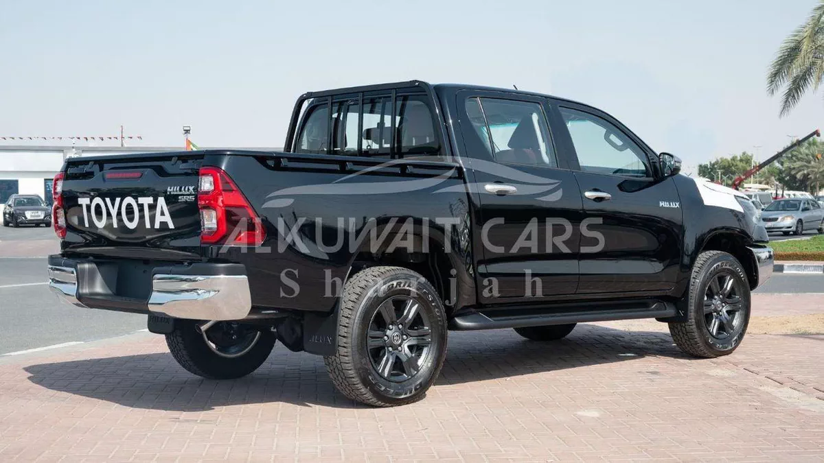 Toyota Hilux SGLX TOYOTA HILUX DC 2.7P MT 4X4 P.WINDOW MY2023 – BLACK-4-0