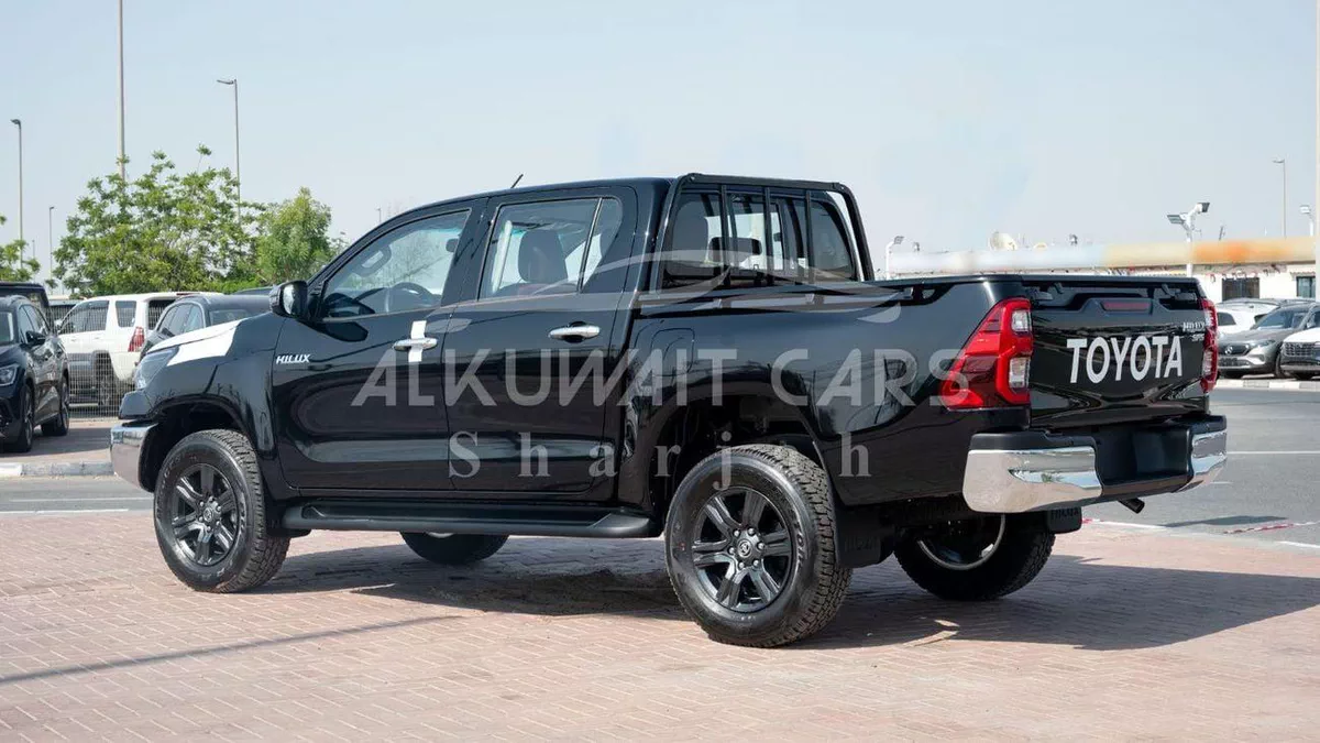 Toyota Hilux SGLX TOYOTA HILUX DC 2.7P MT 4X4 P.WINDOW MY2023 – BLACK-6-0