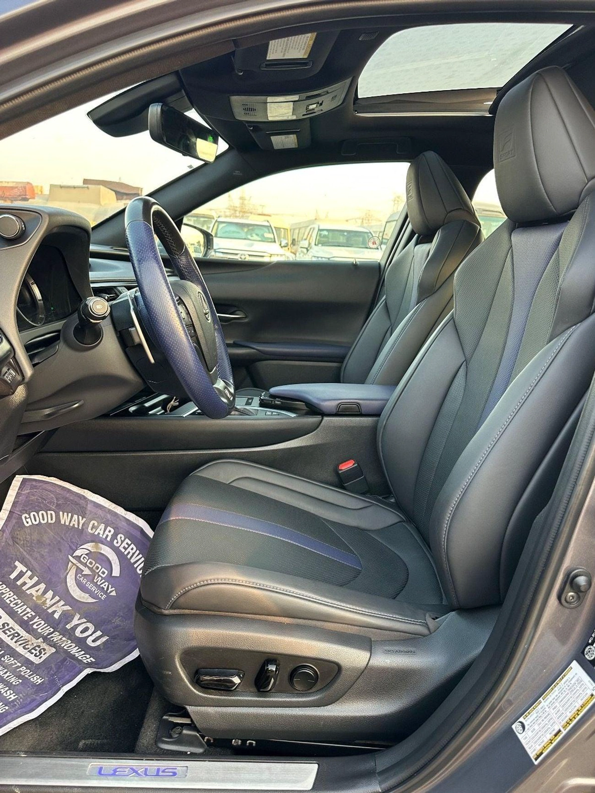 Lexus UX250h Premium F- Sport  Hybrid-5-5