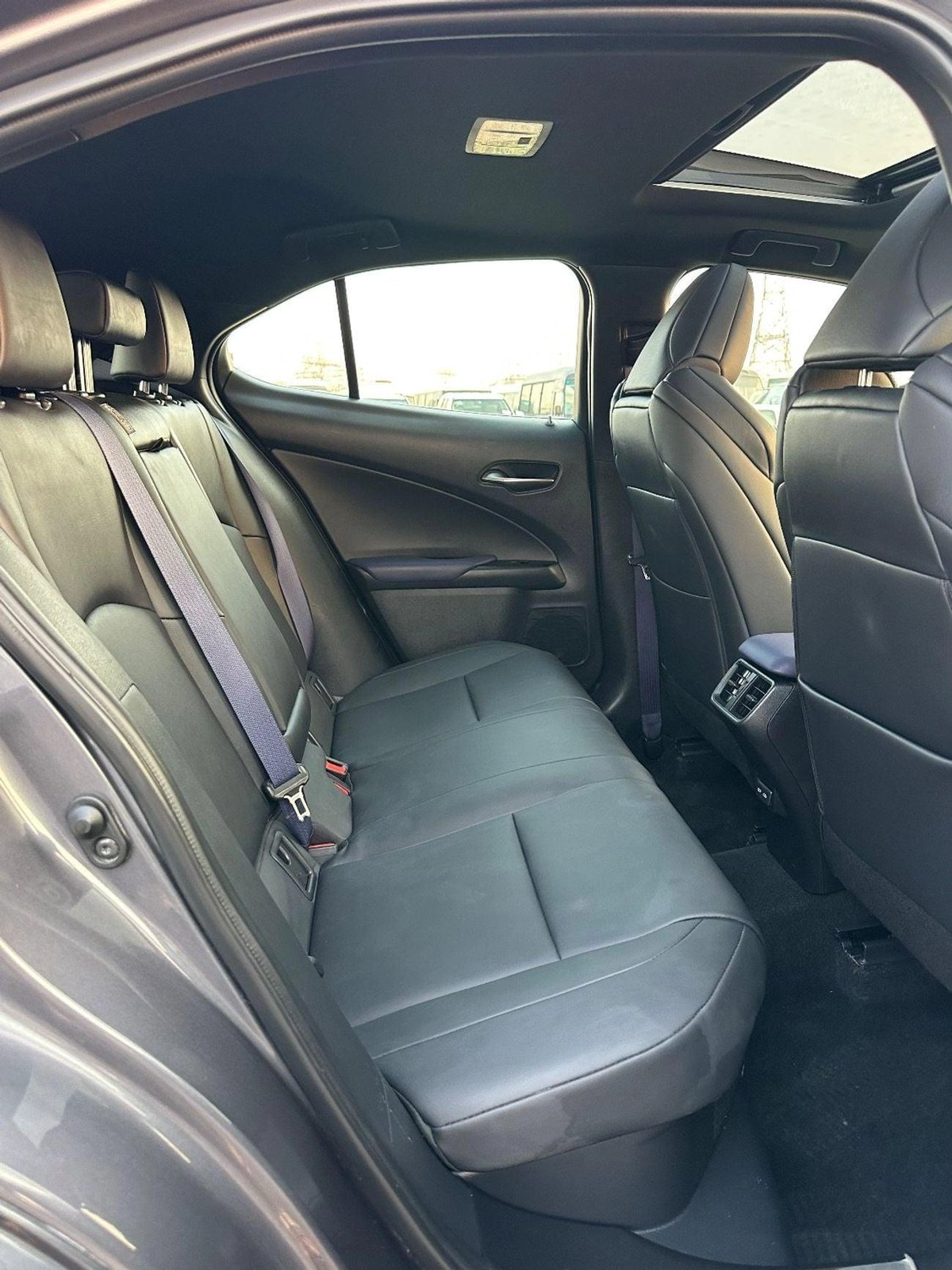 Lexus UX250h Premium F- Sport  Hybrid-13-13